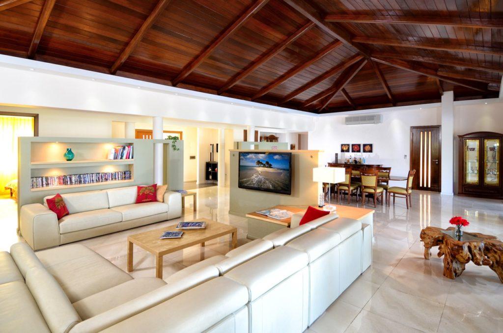St Maarten real estate, Guana Bay, 6 bedroom beachfront Villa Orchid