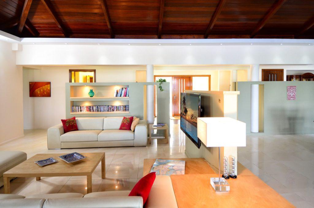 St Maarten real estate, Guana Bay, 6 bedroom beachfront Villa Orchid