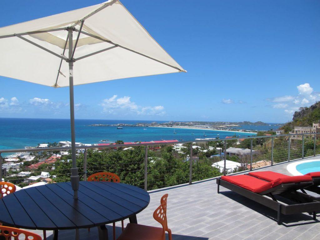 Villa Alta Vista 3 Br 3,5 Baths on the top of the