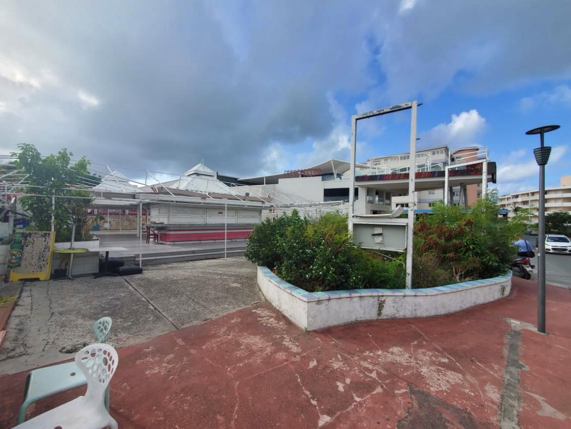 SXM Maho for sale BIG Commercial Space, former famous Cheri's Cafe