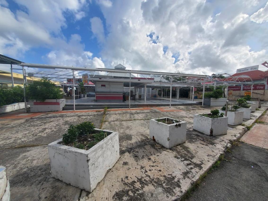 SXM Maho for sale BIG Commercial Space, former famous Cheri's Cafe