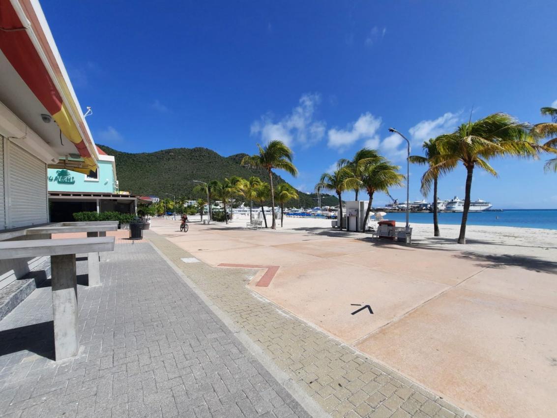 SXM Philipsburg Frontstreet, Commercial Space for