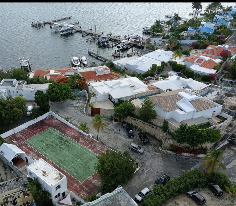 SXM Land For Sale Point Pirouette, with building