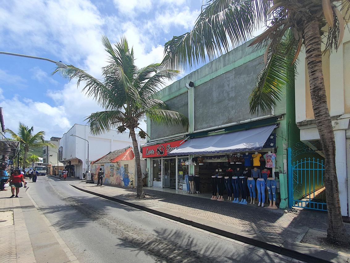 Sint Maarten property for sale, Backstreet Philipsburg, 2-story building on 213sqm lot