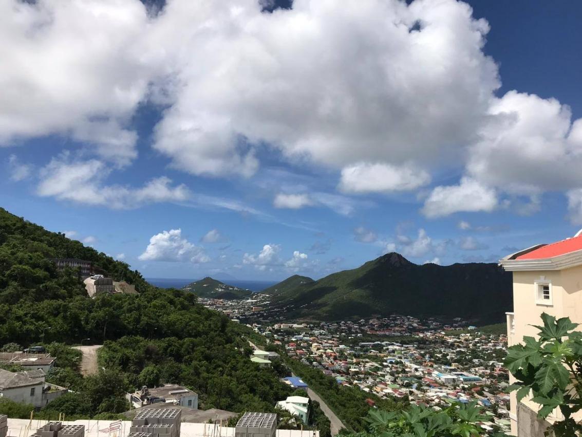 SXM Residential land for sale Waymouth Hill 1000m2 for singlefamily