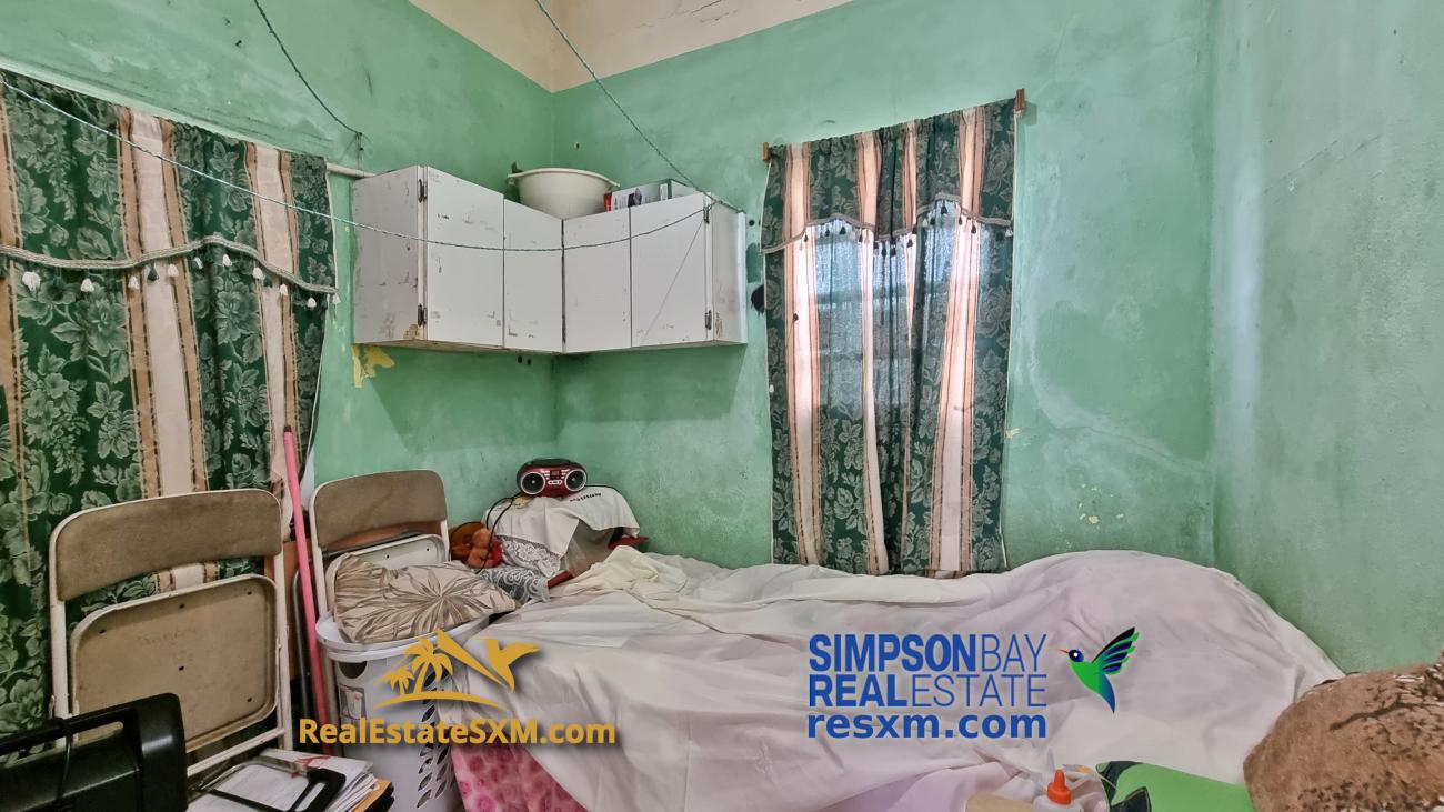 3-bedrooms standalone family house for sale in Sint Maarten, South Reward Fixer Upper [exclusive]
