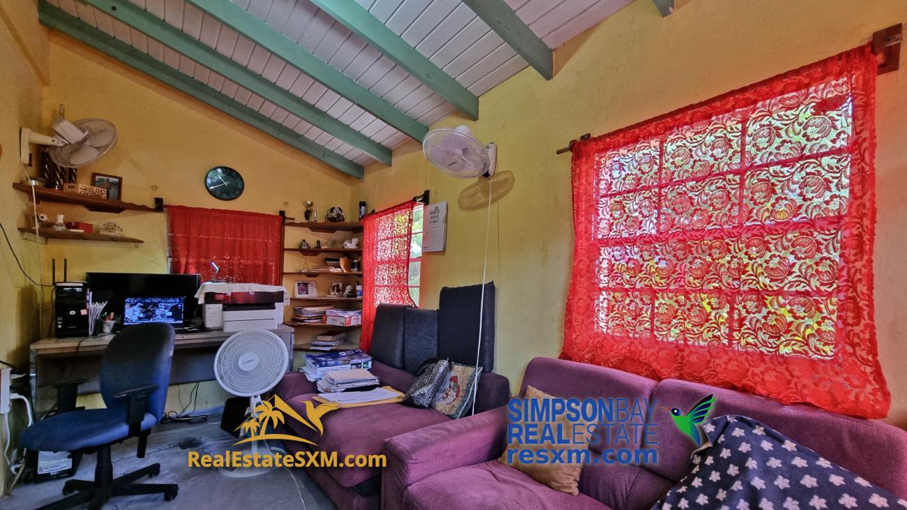 3-bedrooms standalone family house for sale in Sint Maarten, South Reward Fixer Upper [exclusive]