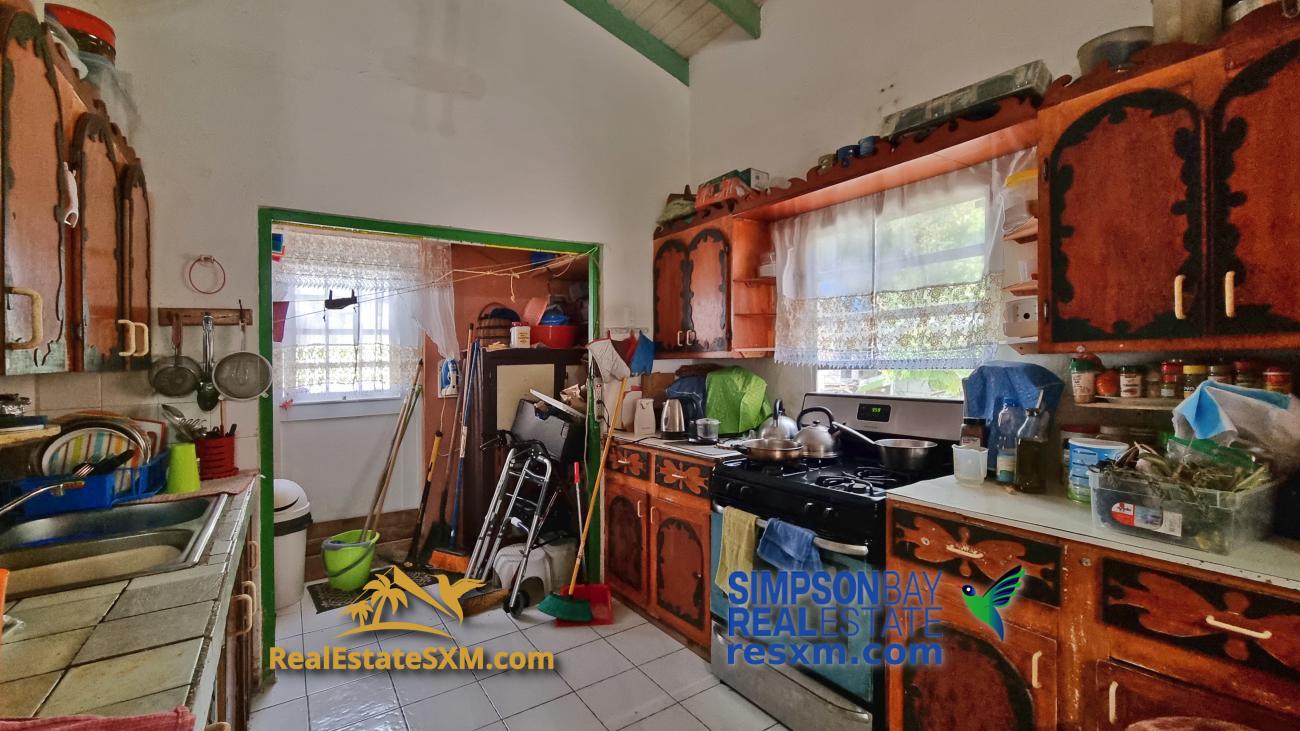 3-bedrooms standalone family house for sale in Sint Maarten, South Reward Fixer Upper [exclusive]