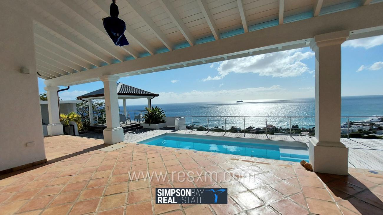 Luxury Villa for sale in St Maarten, Pelican Key,