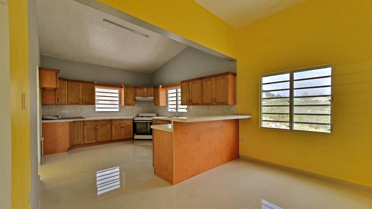 SXM apartment for rent Blue Mountain Estate very large 3 bedrooms brand NEW semi furnished