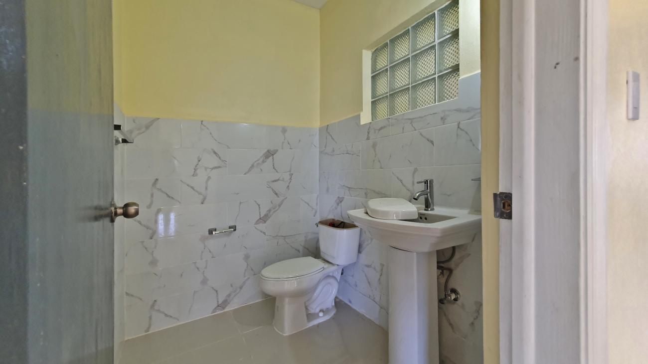 SXM apartment for rent Blue Mountain Estate very large 3 bedrooms brand NEW semi furnished