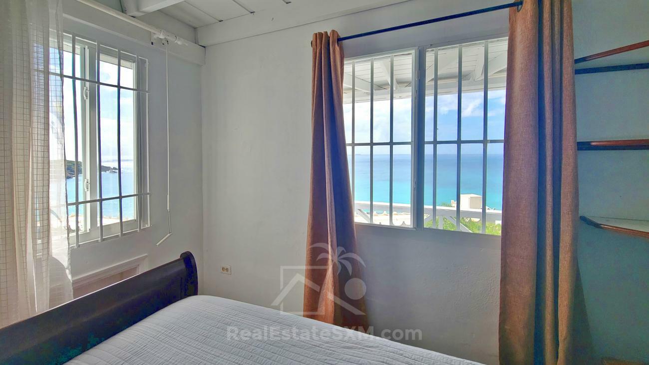 St Maarten unique house for sale in Belair 6-bedrooms, amazing views, great rental potential