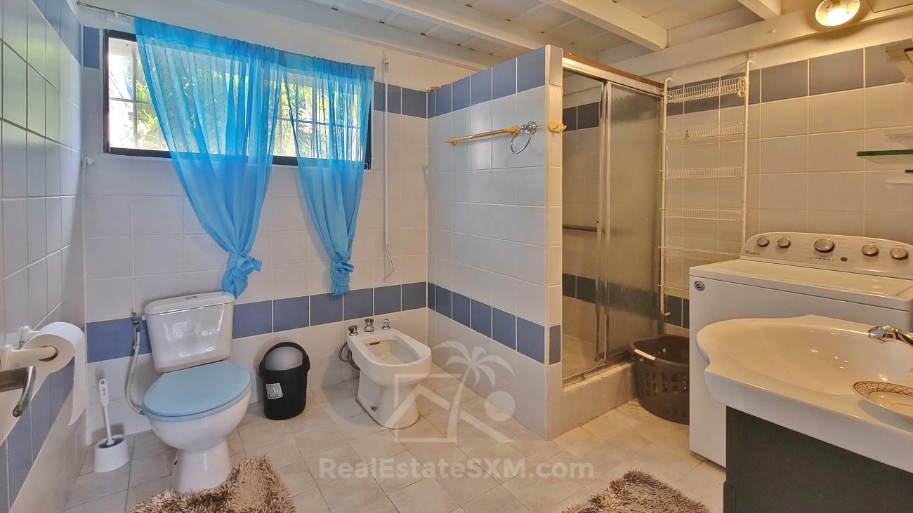 St Maarten unique house for sale in Belair 6-bedrooms, amazing views, great rental potential