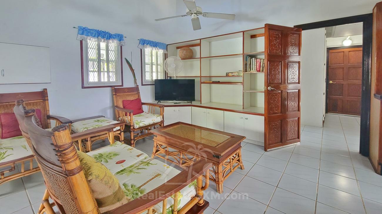 St Maarten unique house for sale in Belair 6-bedrooms, amazing views, great rental potential