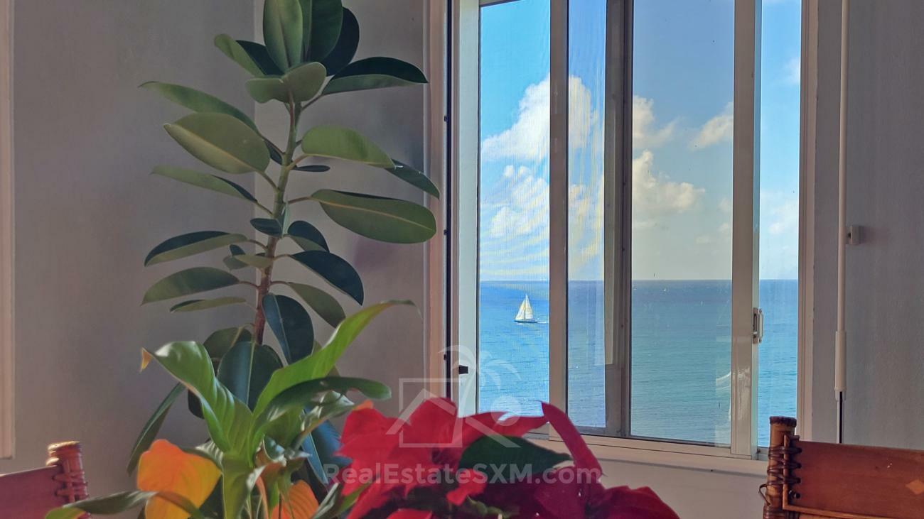 St Maarten unique house for sale in Belair 6-bedrooms, amazing views, great rental potential