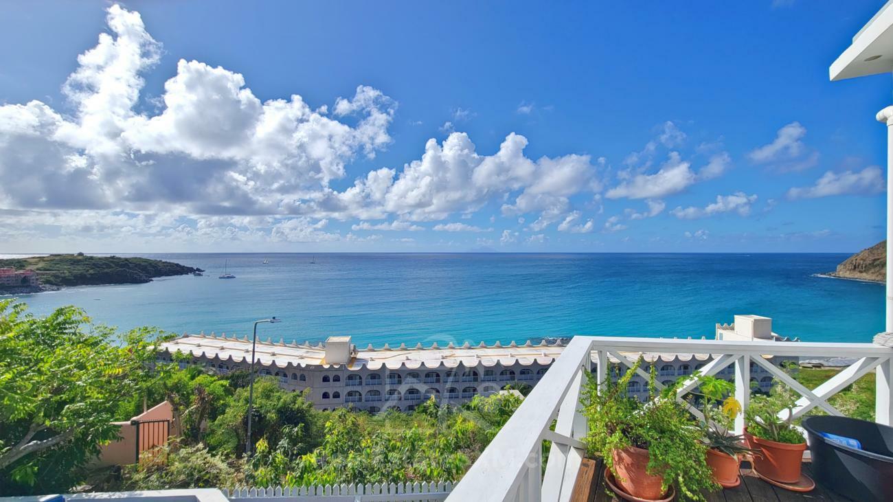 St Maarten unique house for sale in Belair 6-bedrooms, amazing views, great rental potential