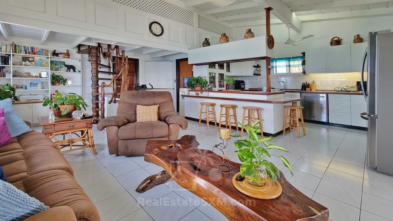 St Maarten unique house for sale in Belair 6-bedrooms, amazing views, great rental potential
