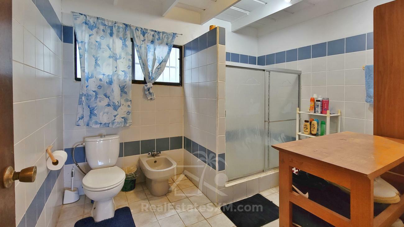 St Maarten unique house for sale in Belair 6-bedrooms, amazing views, great rental potential