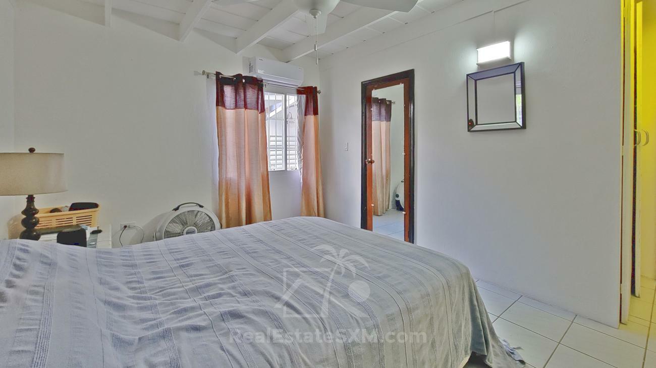 St Maarten unique house for sale in Belair 6-bedrooms, amazing views, great rental potential