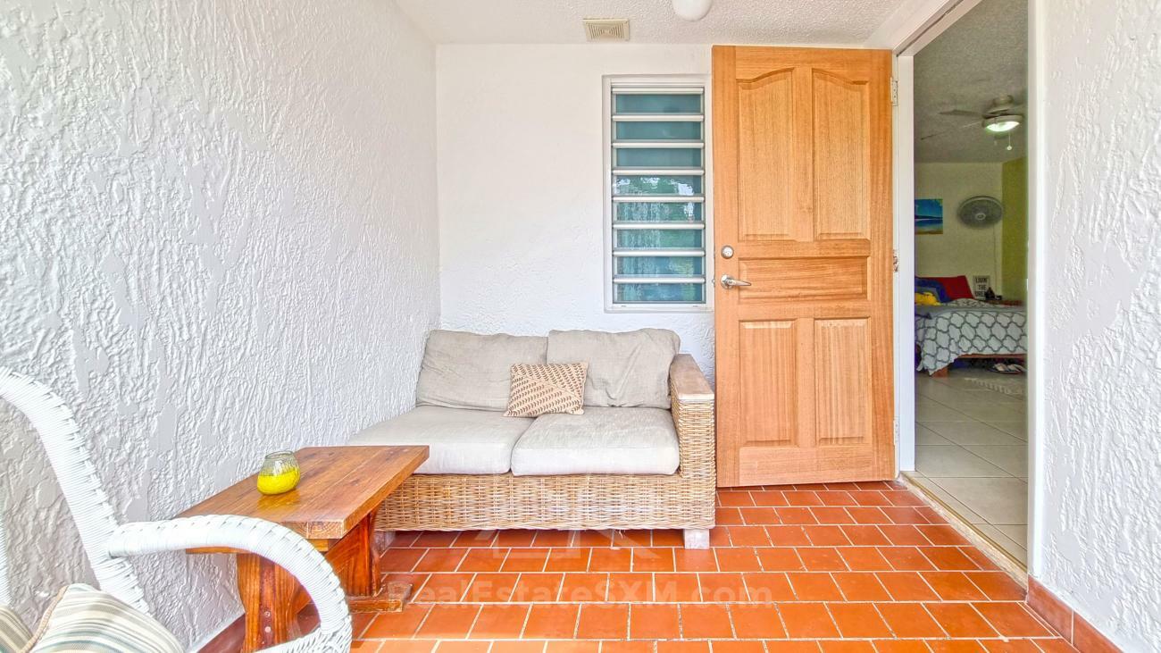 3-bedroom + Studio condo in Sint Maarten, Cupecoy, Tradewinds. Two levels, walking distance to beach