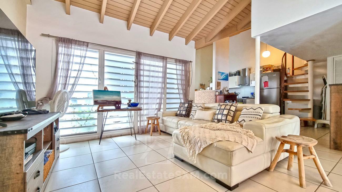 3-bedroom + Studio condo in Sint Maarten, Cupecoy, Tradewinds. Two levels, walking distance to beach