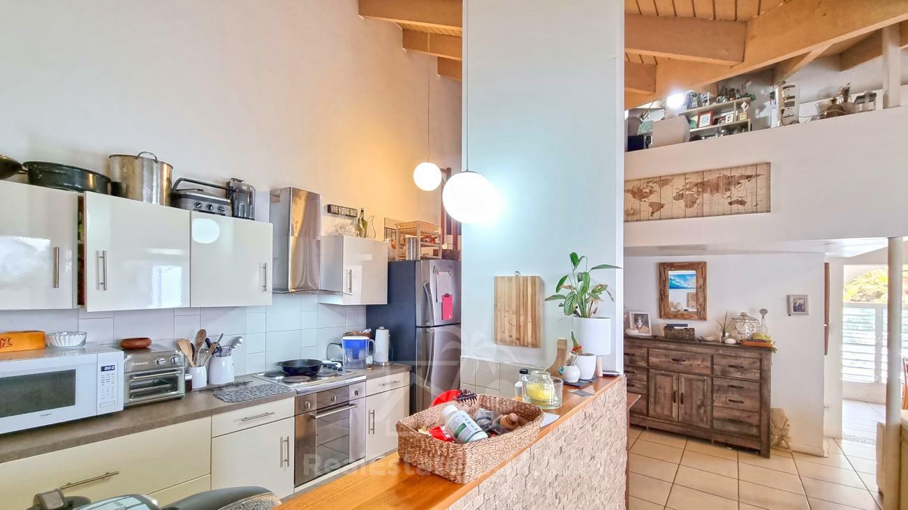3-bedroom + Studio condo in Sint Maarten, Cupecoy, Tradewinds. Two levels, walking distance to beach