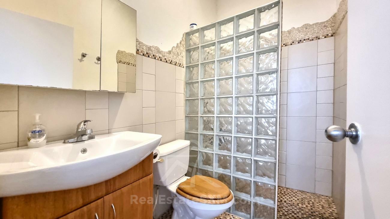 3-bedroom + Studio condo in Sint Maarten, Cupecoy, Tradewinds. Two levels, walking distance to beach