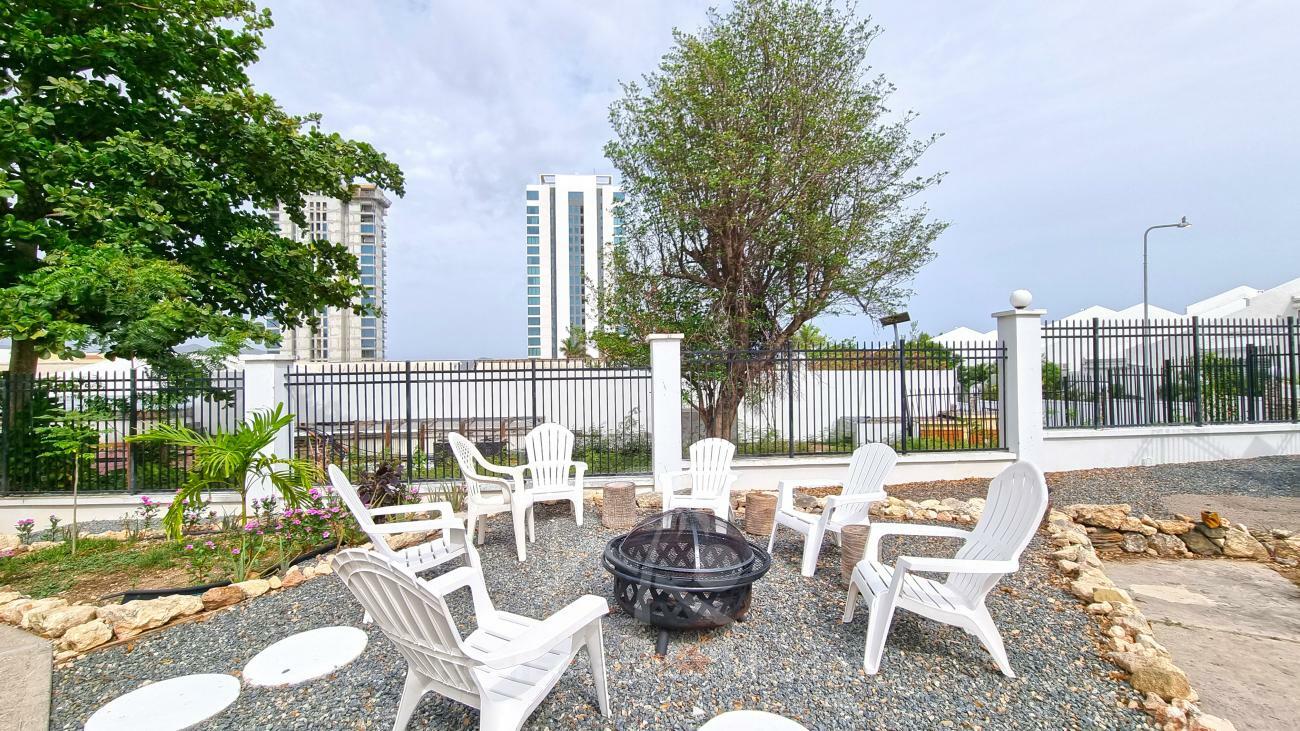 3-bedroom + Studio condo in Sint Maarten, Cupecoy, Tradewinds. Two levels, walking distance to beach