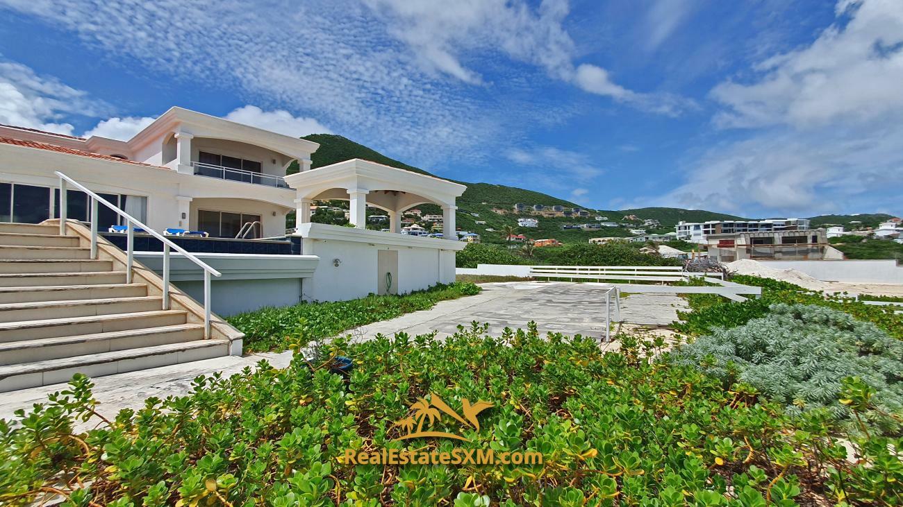 St Maarten beachfront villa for sale in Guana Bay, Casa Sunshine, 10 bedrooms, unique property