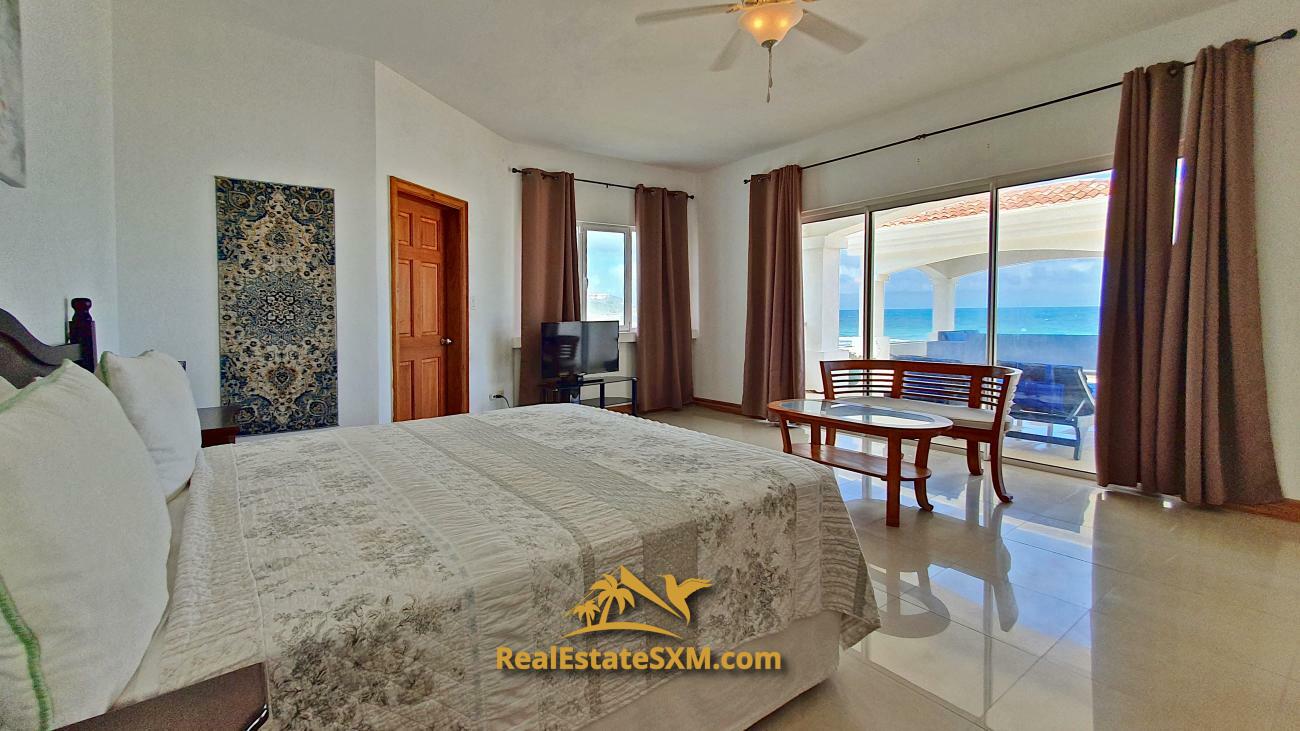 St Maarten beachfront villa for sale in Guana Bay, Casa Sunshine, 10 bedrooms, unique property