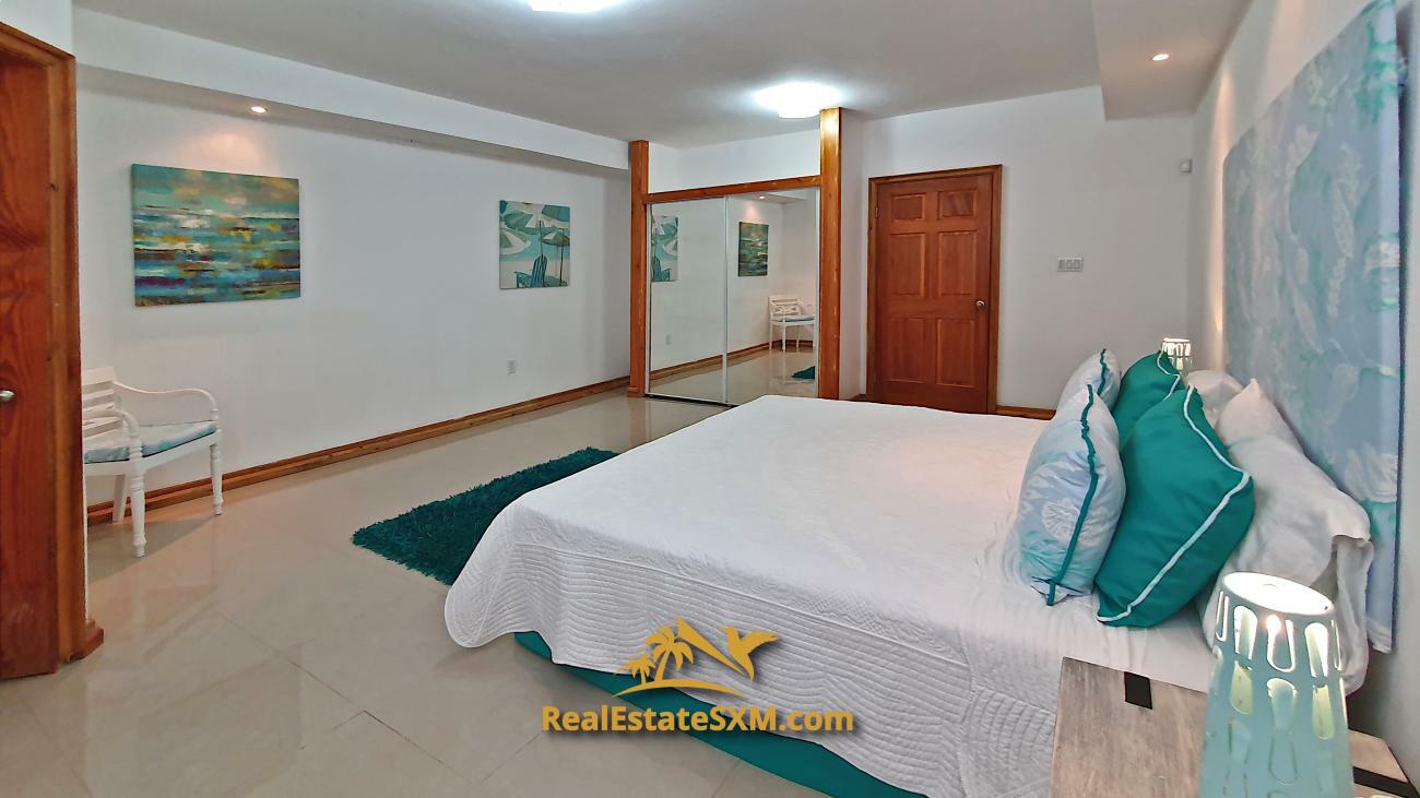 St Maarten beachfront villa for sale in Guana Bay, Casa Sunshine, 10 bedrooms, unique property