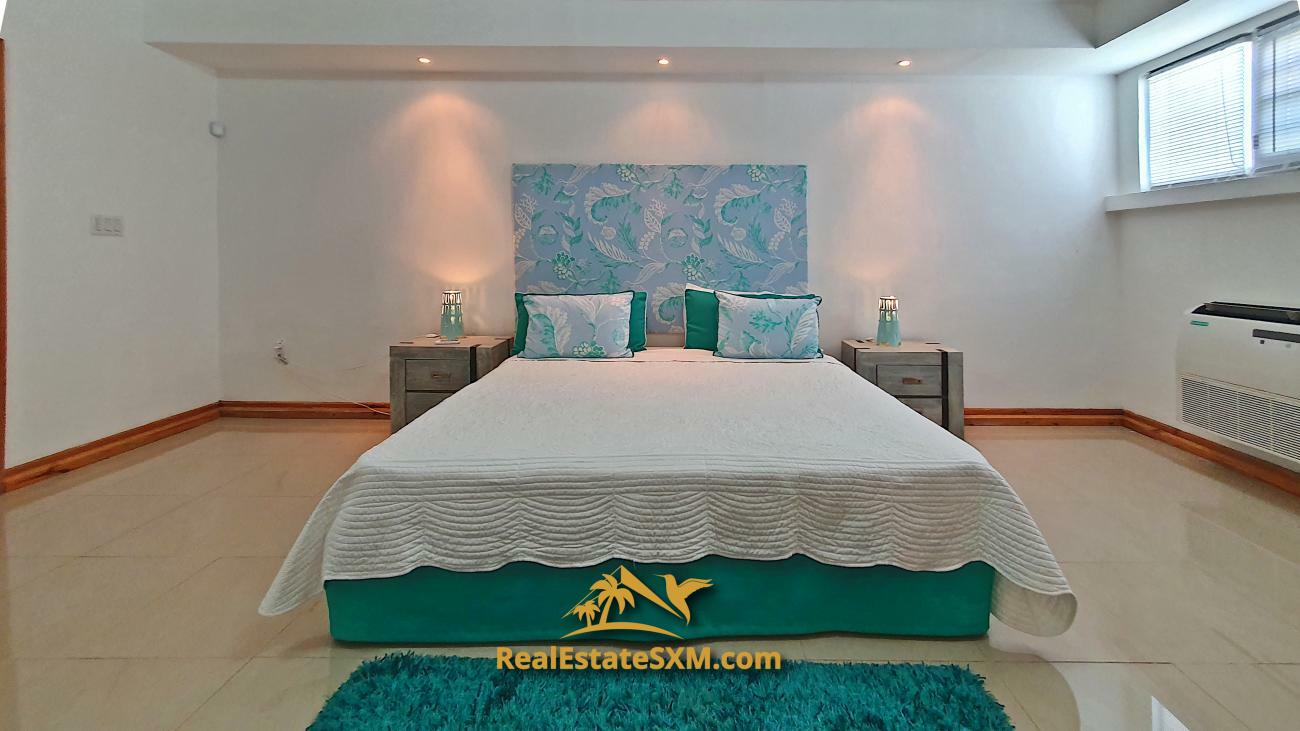 St Maarten beachfront villa for sale in Guana Bay, Casa Sunshine, 10 bedrooms, unique property
