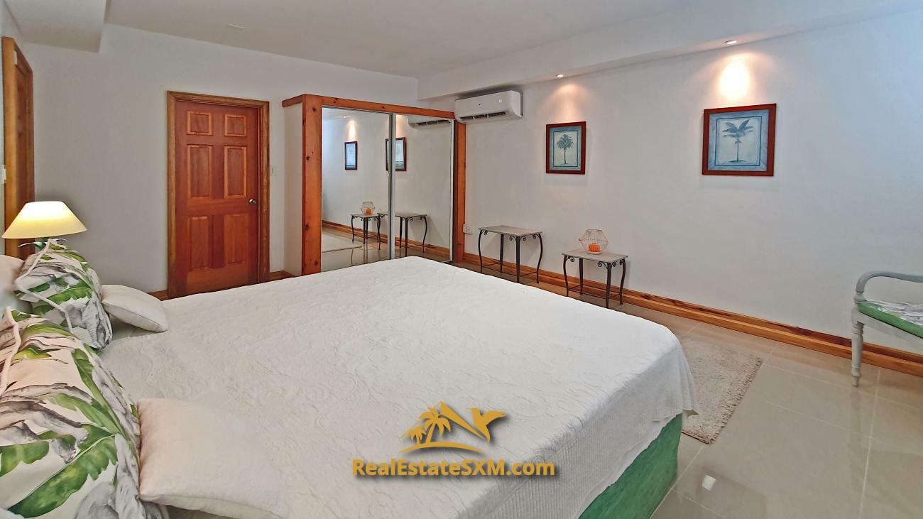 St Maarten beachfront villa for sale in Guana Bay, Casa Sunshine, 10 bedrooms, unique property