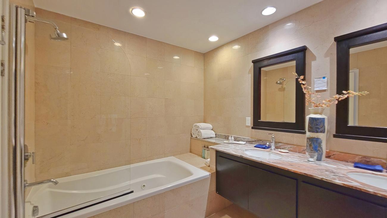 Condo for sale in SXM, modern 2 bedrooms with amazing views in Princess Heights awarded hotel