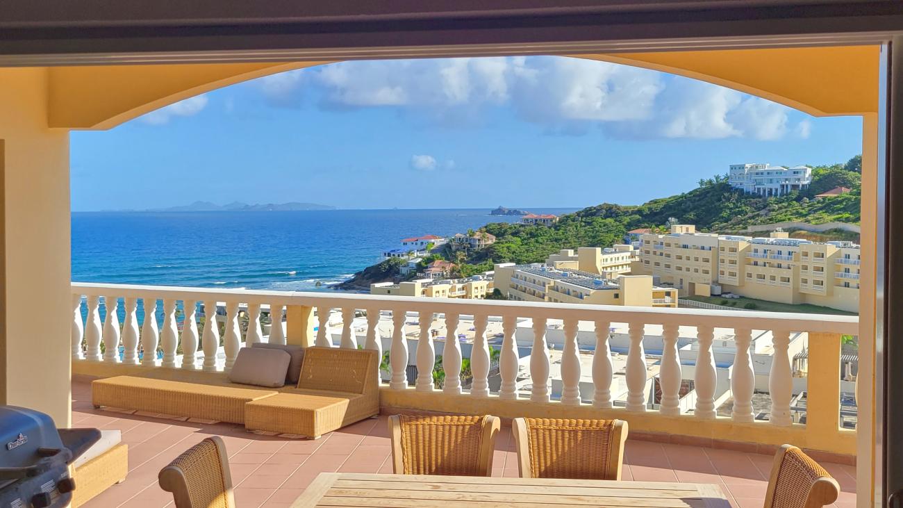 Condo for sale in SXM, modern 2 bedrooms with amazing