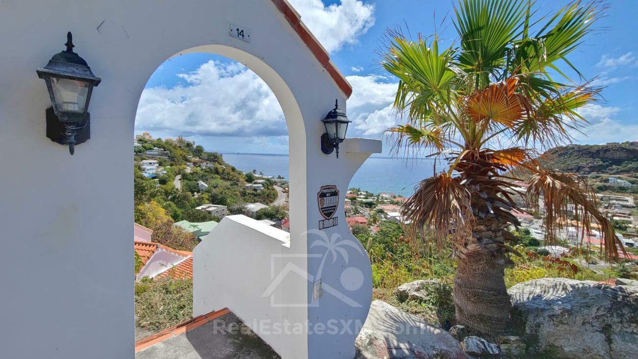 St Maarten property for sale: Stunning Villa Punta Blanca in Point Blanche, ocean views