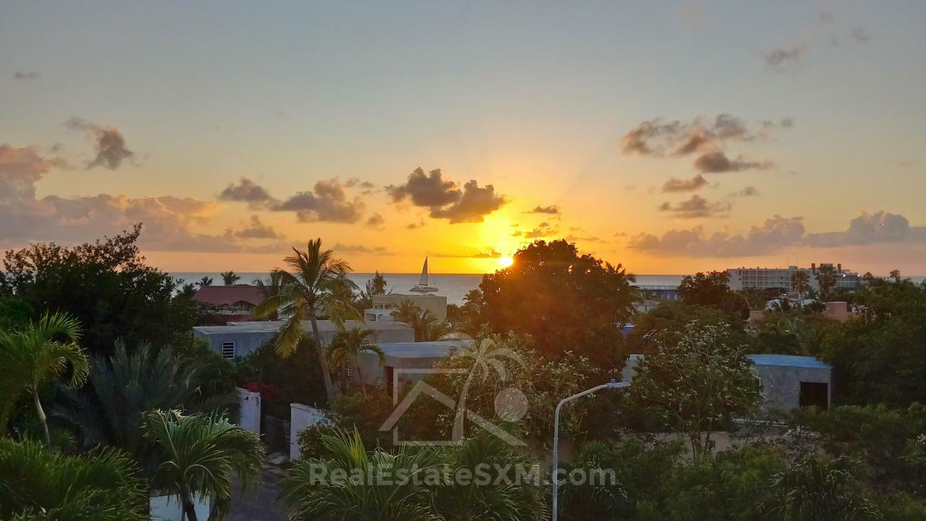 Cozy quiet 2BR condo for rent in St Maarten, Beacon