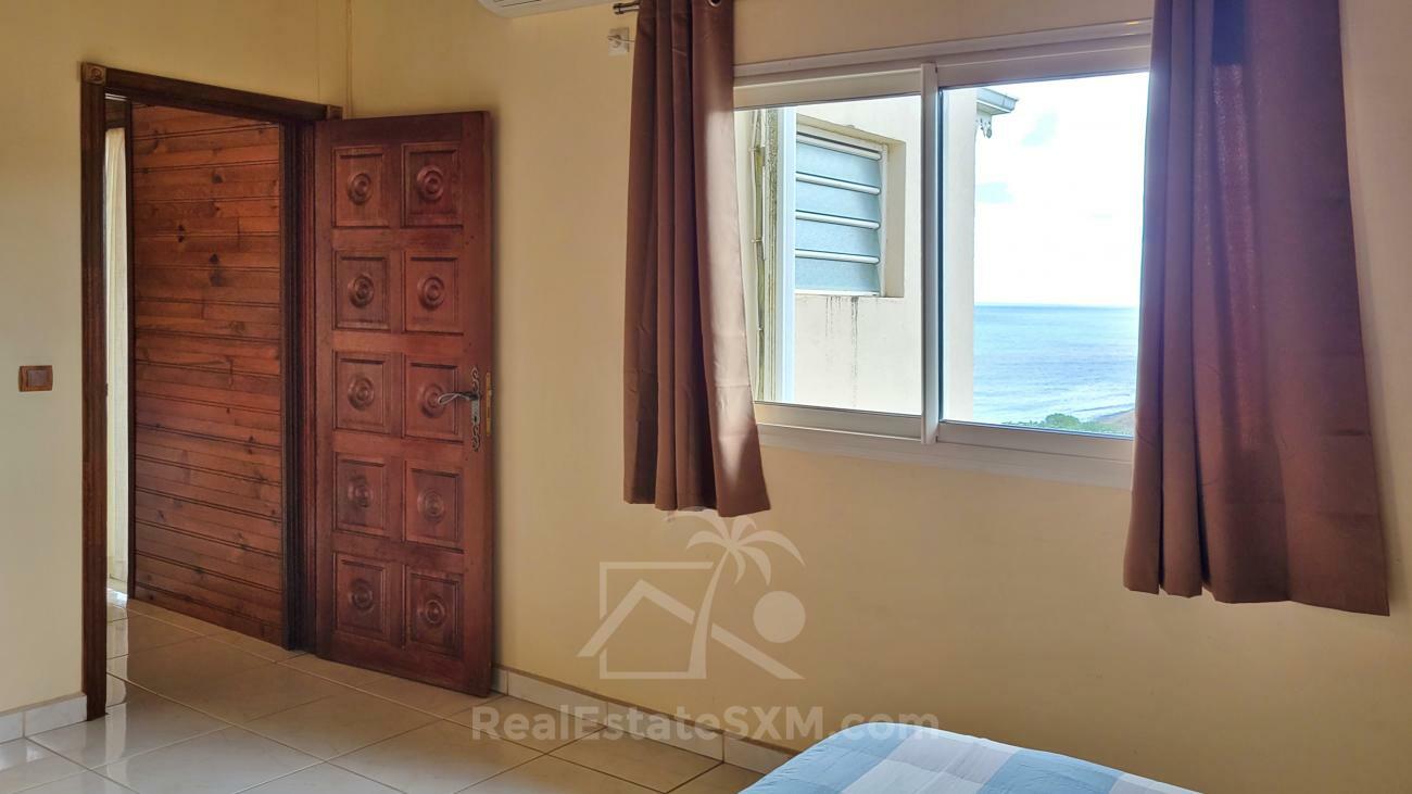 Stunning villa for sale in St Maarten, Belair. Caribbean sunsets. Ocean view. Gem and OPPORTUNITY!!!
