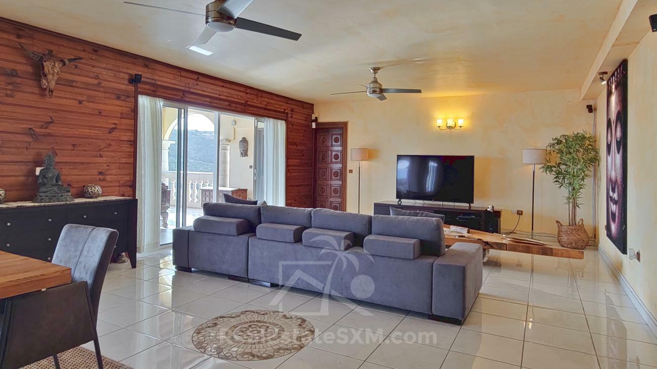Stunning villa for sale in St Maarten, Belair. Caribbean sunsets. Ocean view. Gem and OPPORTUNITY!!!