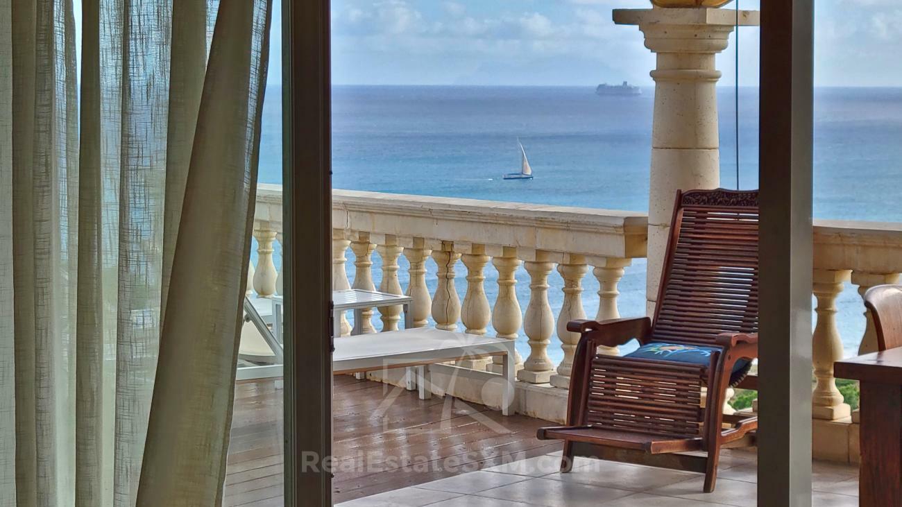 Stunning villa for sale in St Maarten, Belair. Caribbean sunsets. Ocean view. Gem and OPPORTUNITY!!!
