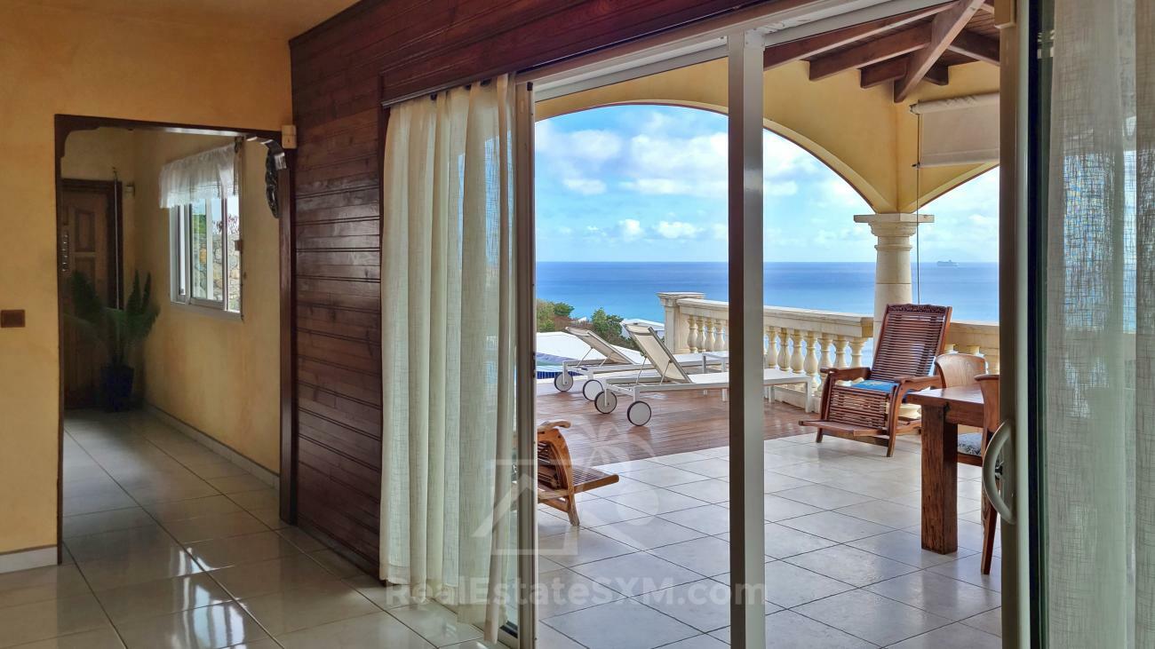 Stunning villa for sale in St Maarten, Belair. Caribbean sunsets. Ocean view. Gem and OPPORTUNITY!!!