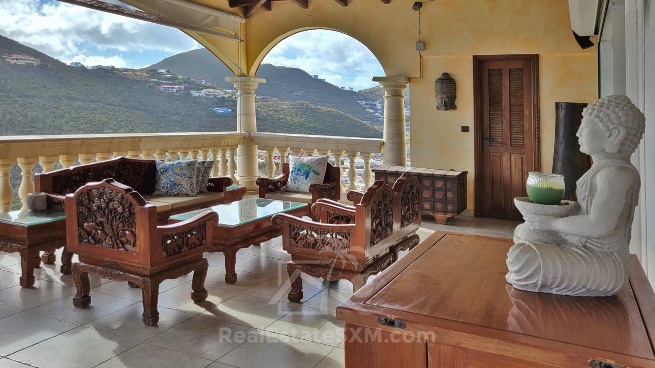 Stunning villa for sale in St Maarten, Belair. Caribbean sunsets. Ocean view. Gem and OPPORTUNITY!!!