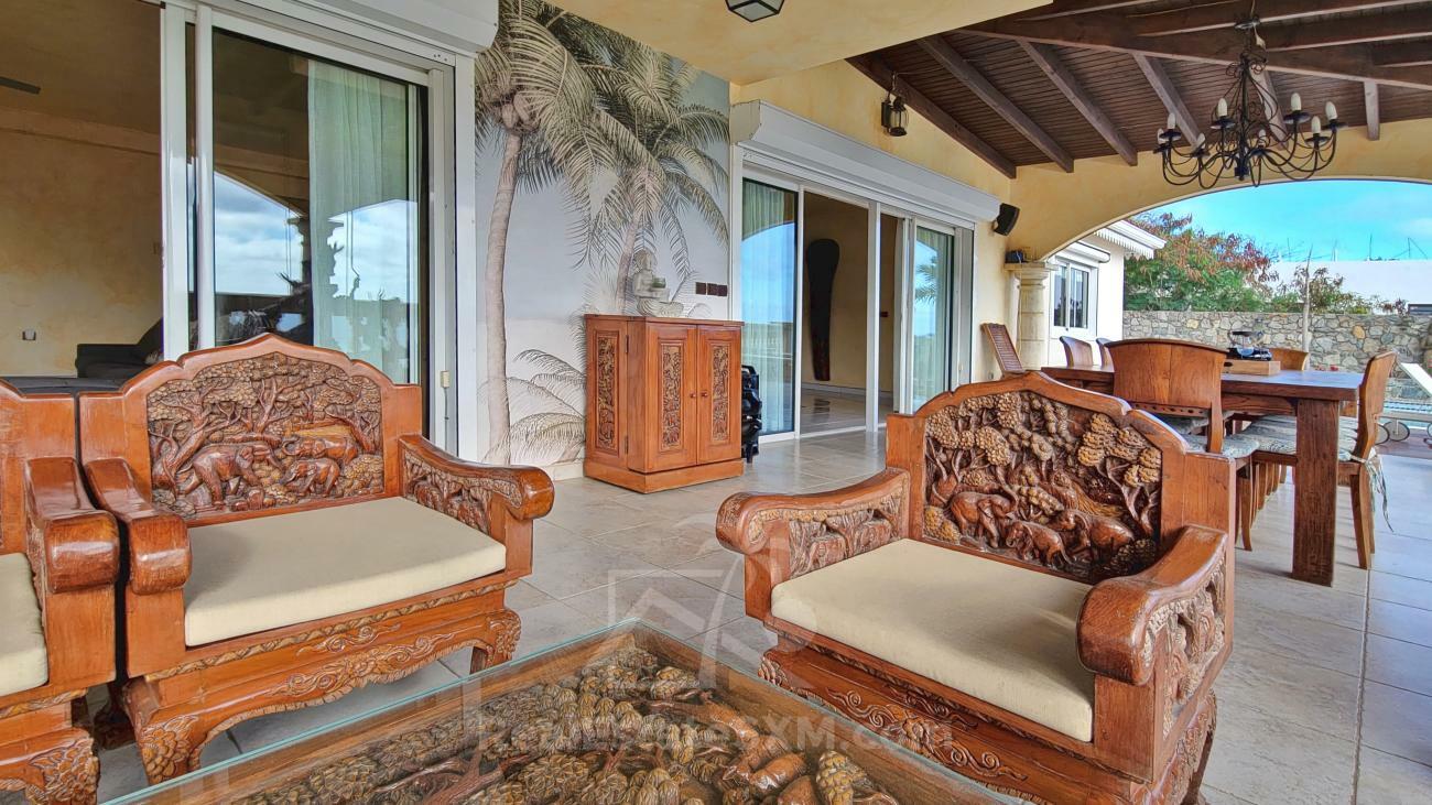 Stunning villa for sale in St Maarten, Belair. Caribbean sunsets. Ocean view. Gem and OPPORTUNITY!!!