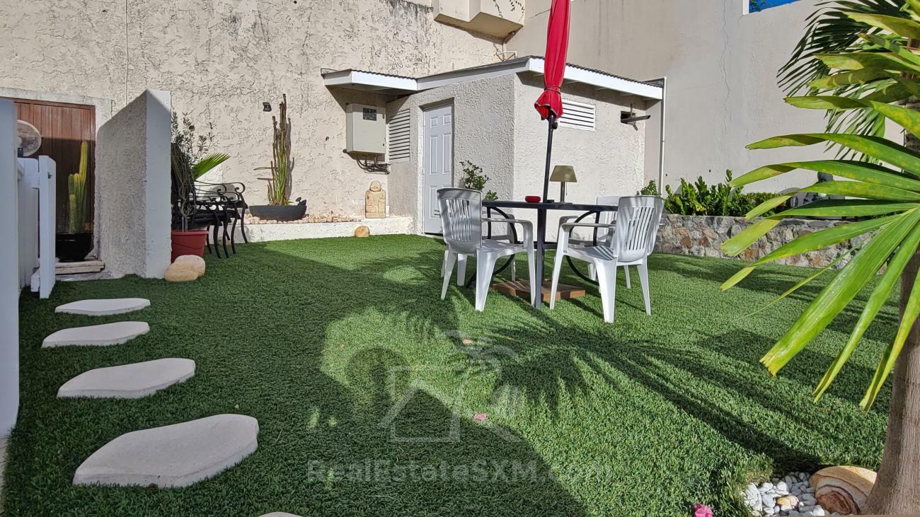 Stunning villa for sale in St Maarten, Belair. Caribbean sunsets. Ocean view. Gem and OPPORTUNITY!!!