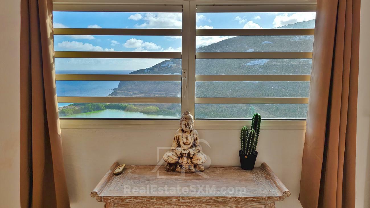 Stunning villa for sale in St Maarten, Belair. Caribbean sunsets. Ocean view. Gem and OPPORTUNITY!!!