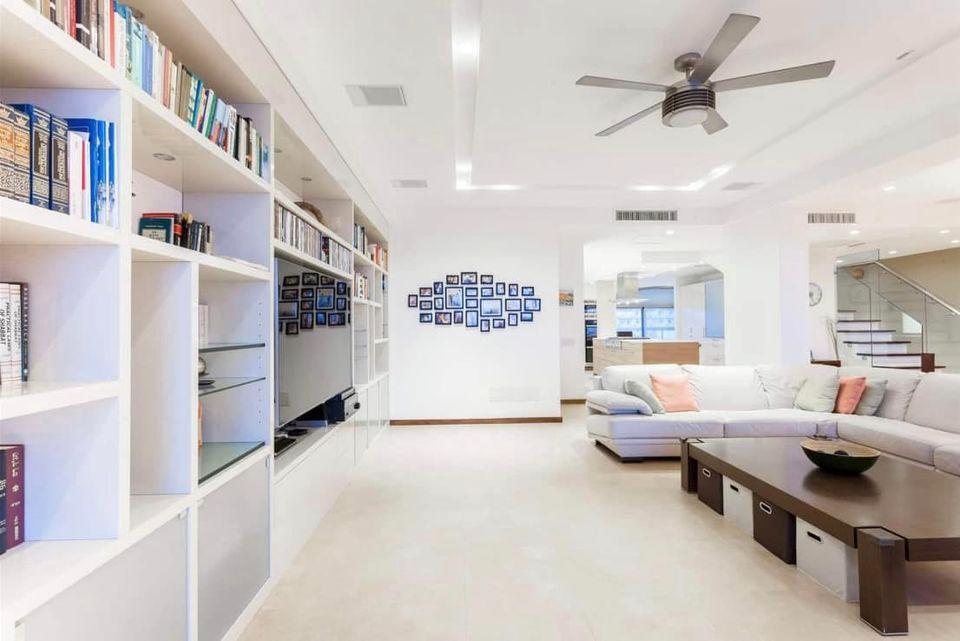 Luxury home for sale St Maarten in prestigious Simpson Bay Yacht Club. Tennis court. 24/7 security