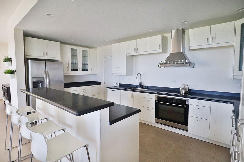 St Maarten luxury home for sale: Villa Shanti in Rice Hill Gardens. Gated. Secluded. Ocean views