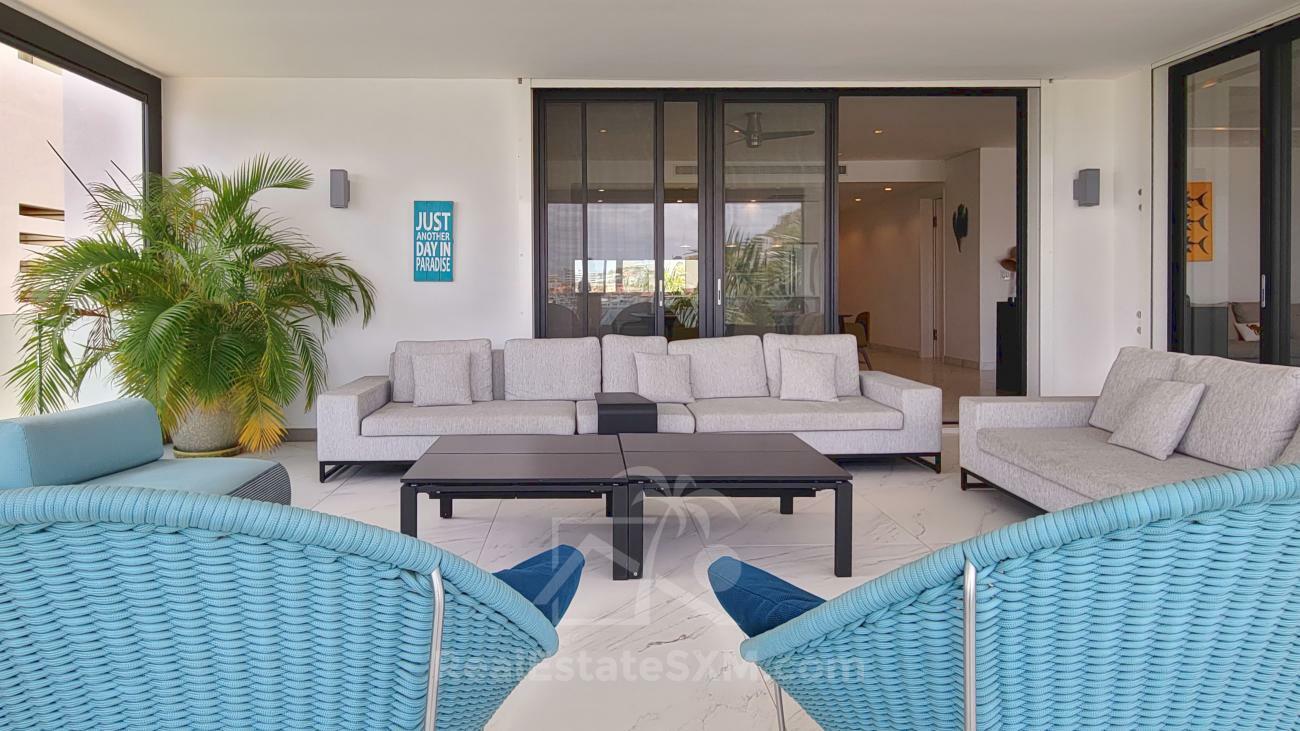 Luxury 3 bedrooms condo for sale in St Maarten Las Brisas. Waterfront. Swimming pool. Gym. Boat slip