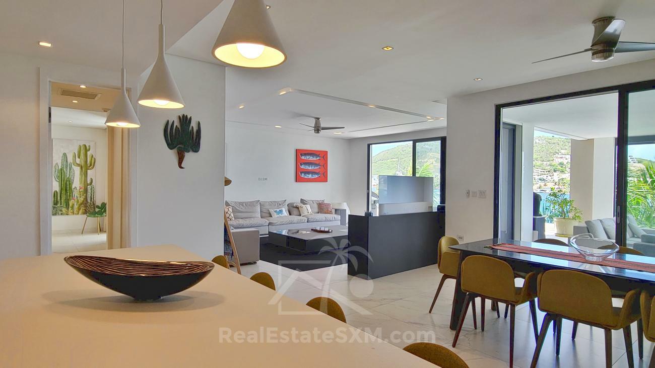 Luxury 3 bedrooms condo for sale in St Maarten Las Brisas. Waterfront. Swimming pool. Gym. Boat slip