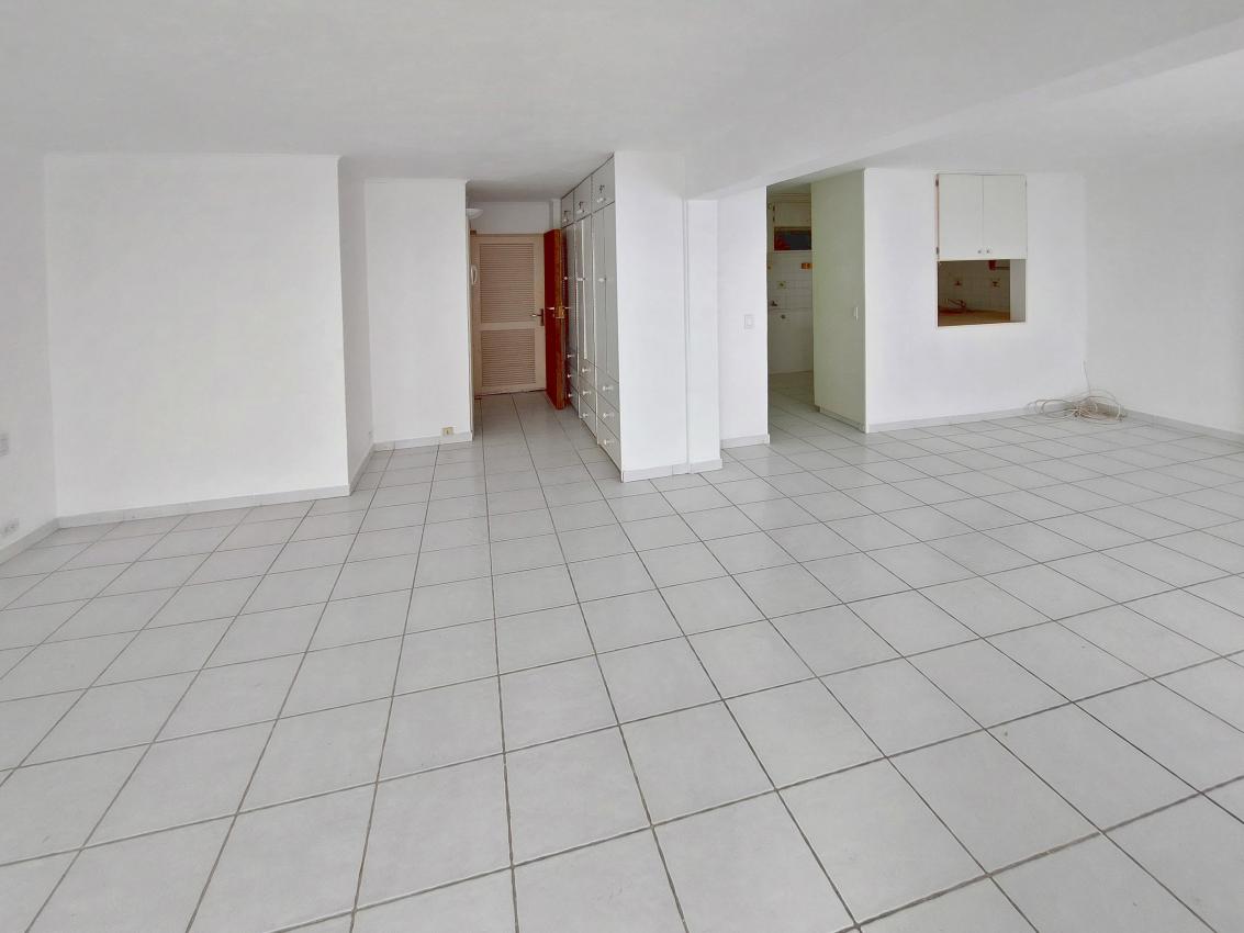 St Martin 2 Studio Condos together for sale in Marigot Yacht Club. Caribbean Sea view. French side